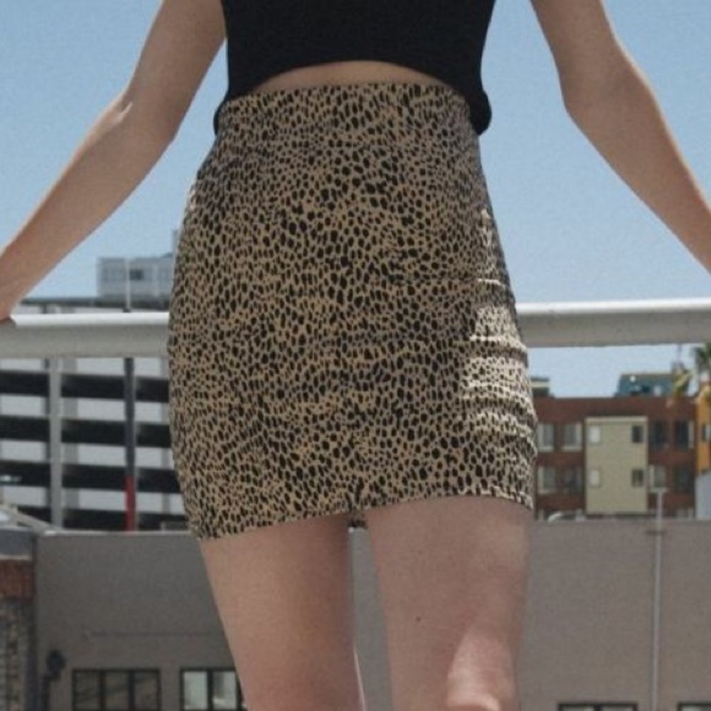 brandy Melville cheetah skirt